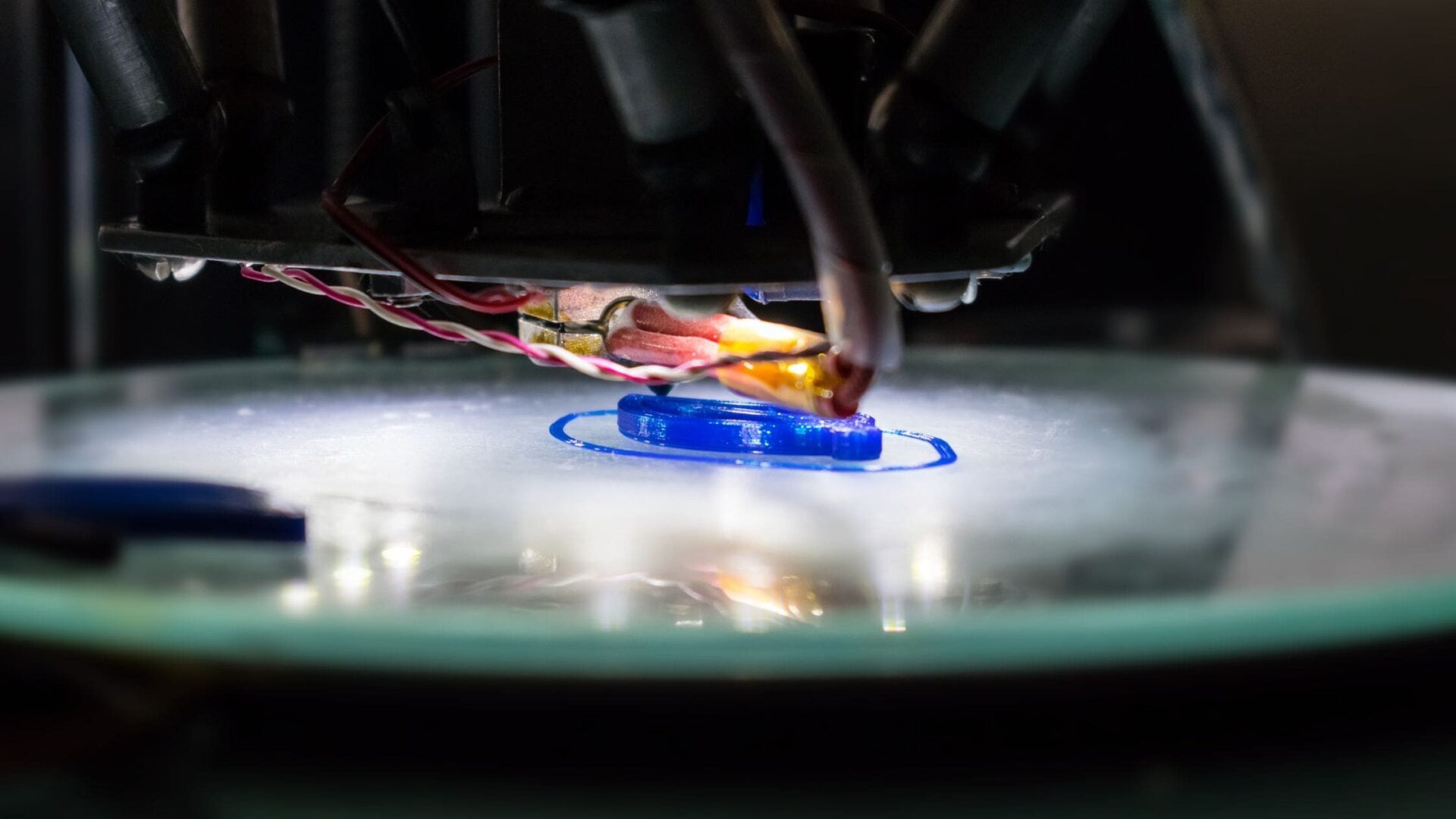 What is Digital Light Processing (DLP) 3D Printing: Benefits ...
